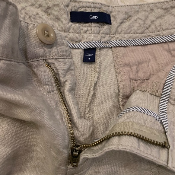 Gap shorts- linen/cotton blend -size 4 - Picture 7 of 8
